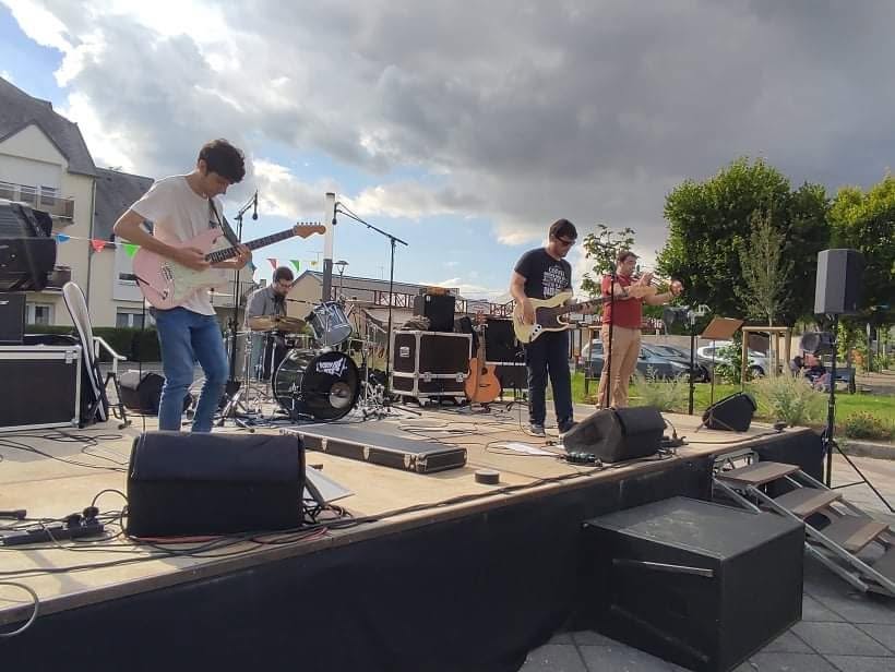 Sonorisation de la fête de la musique à Saint-Gervais-la-Forêt